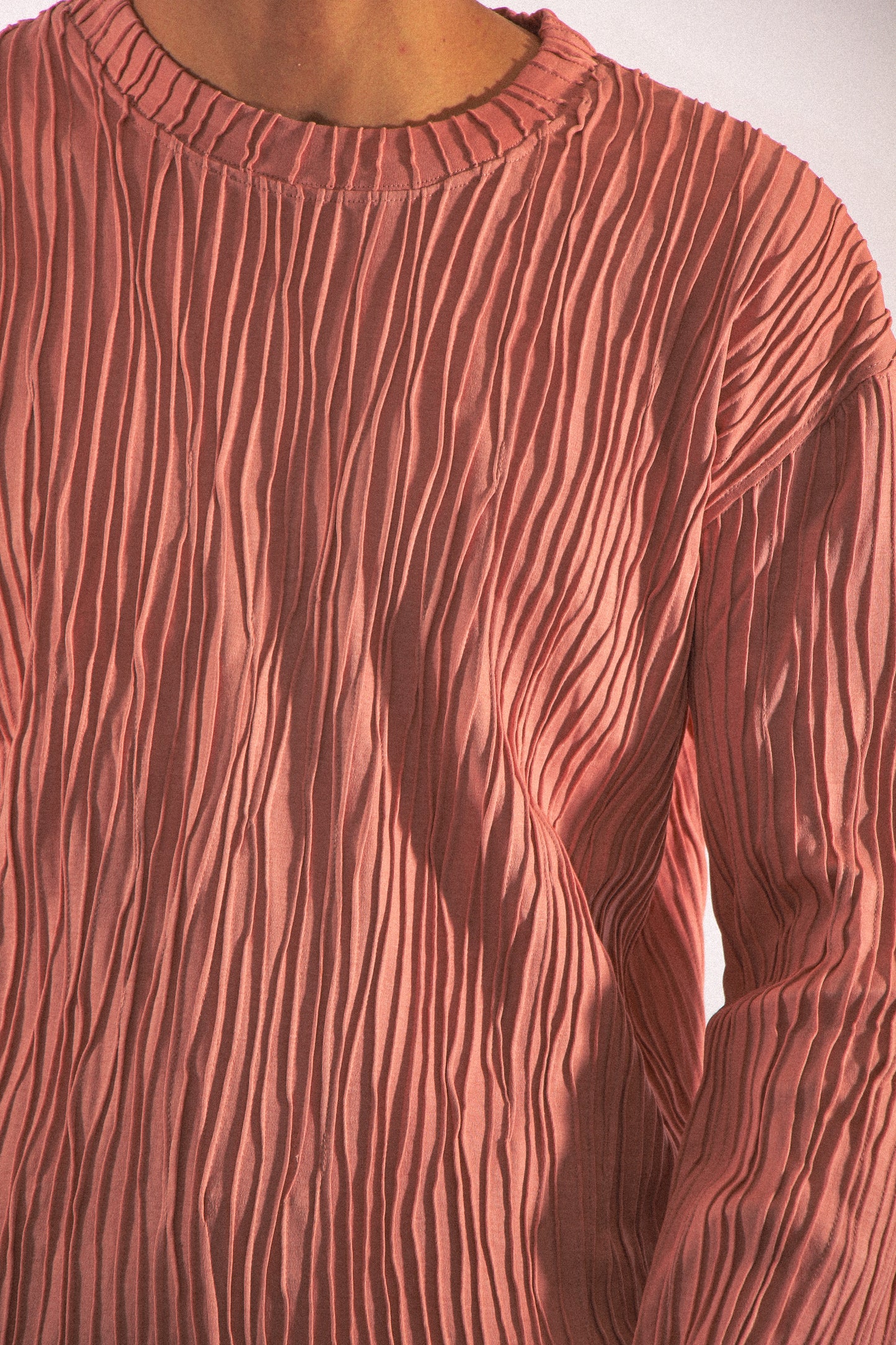 GILLED LONG SLEEVE T-SHIRT IN ROSE DAWN PINK