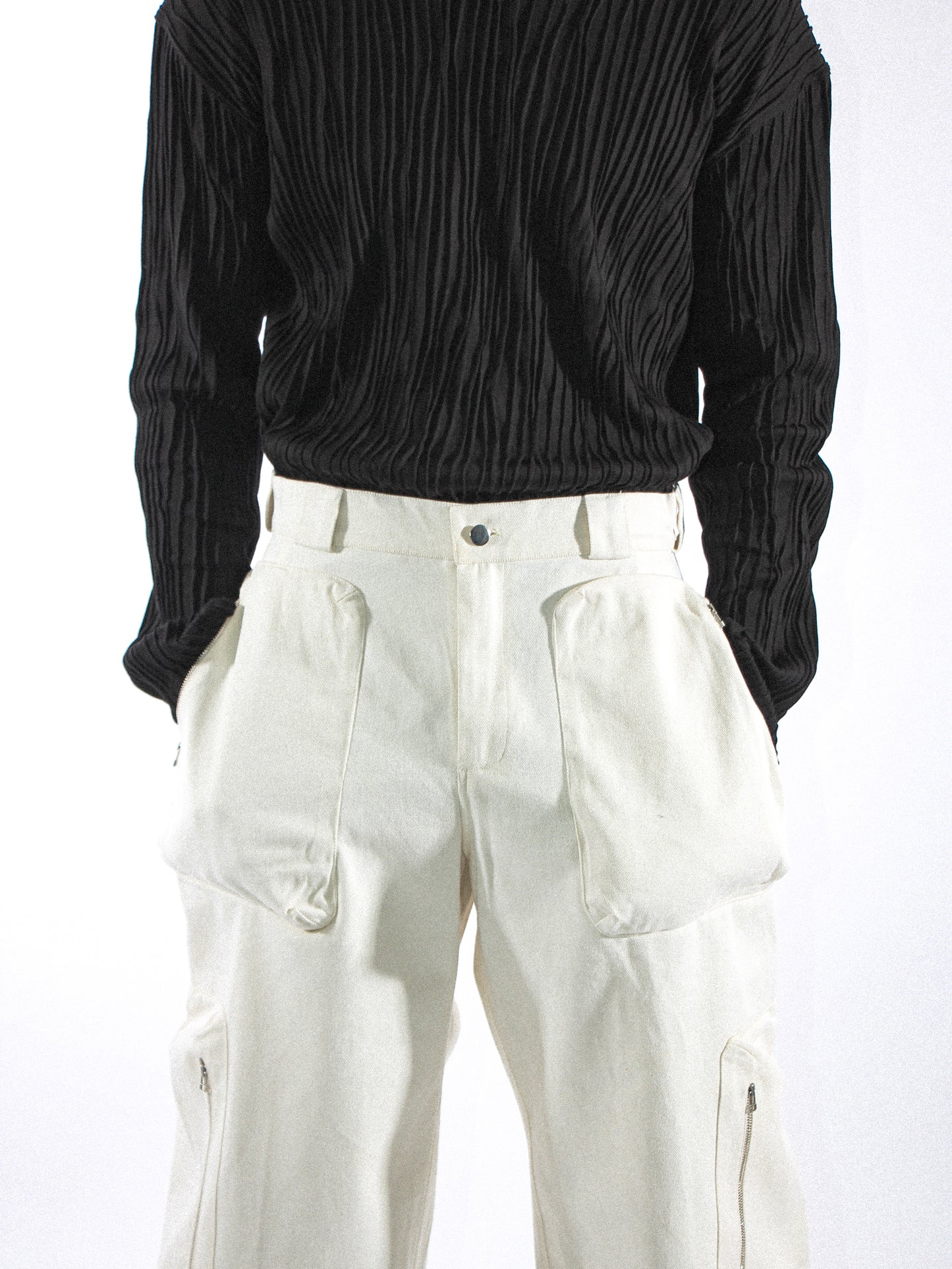 LUTEUS CARGO TROUSER IN COCONUT CREAM