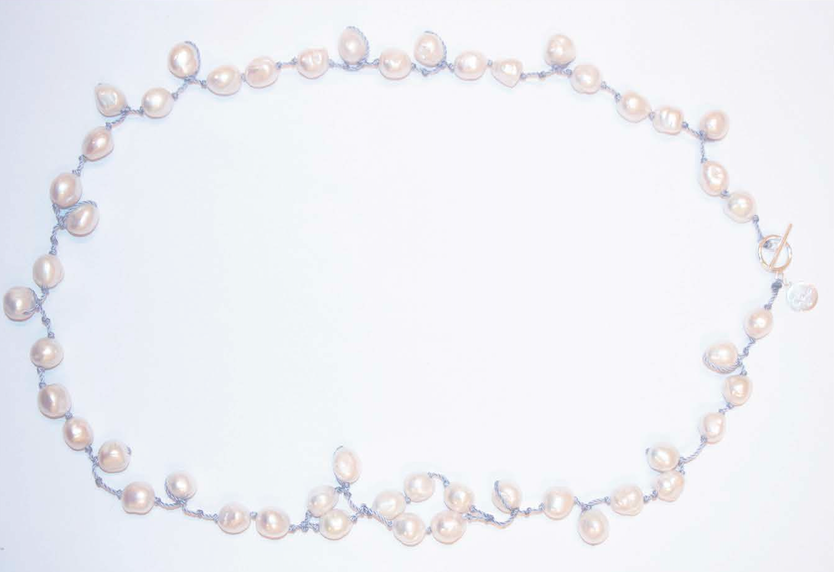 HECHICERA PEARL (BLUE) NECKLACE