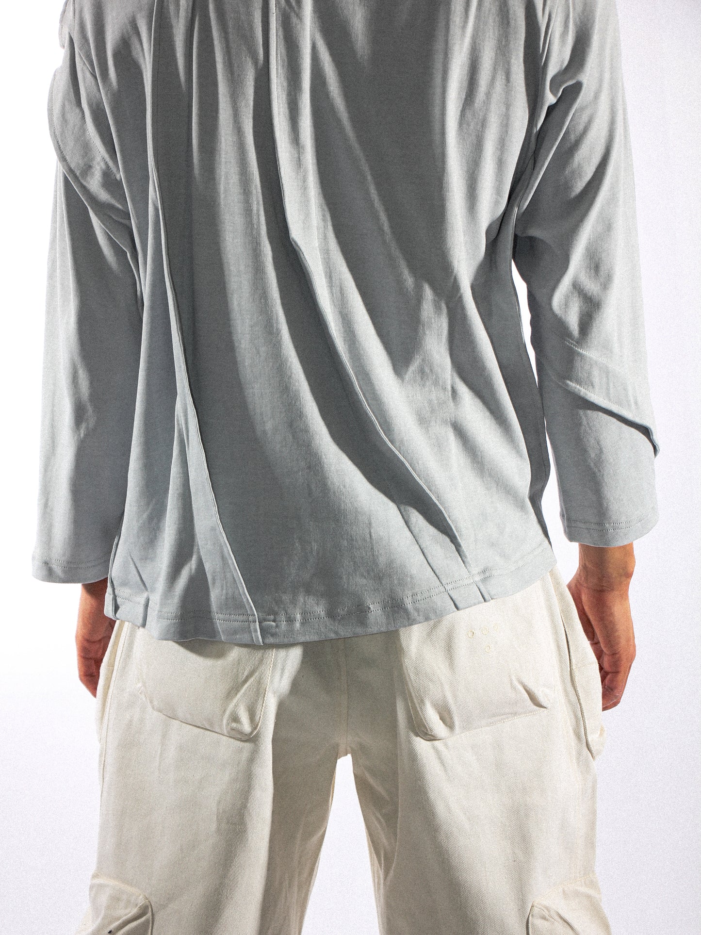 VENOSA PLEATED T-SHIRT IN ICE BLUE