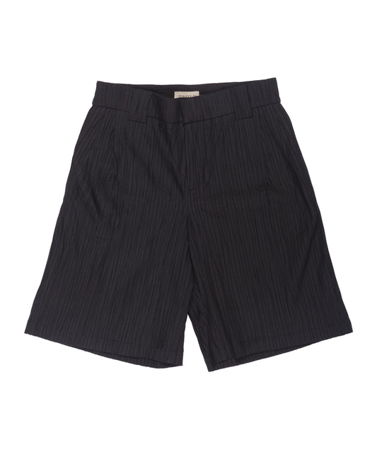 Gilled Shorts in Meteorite Black