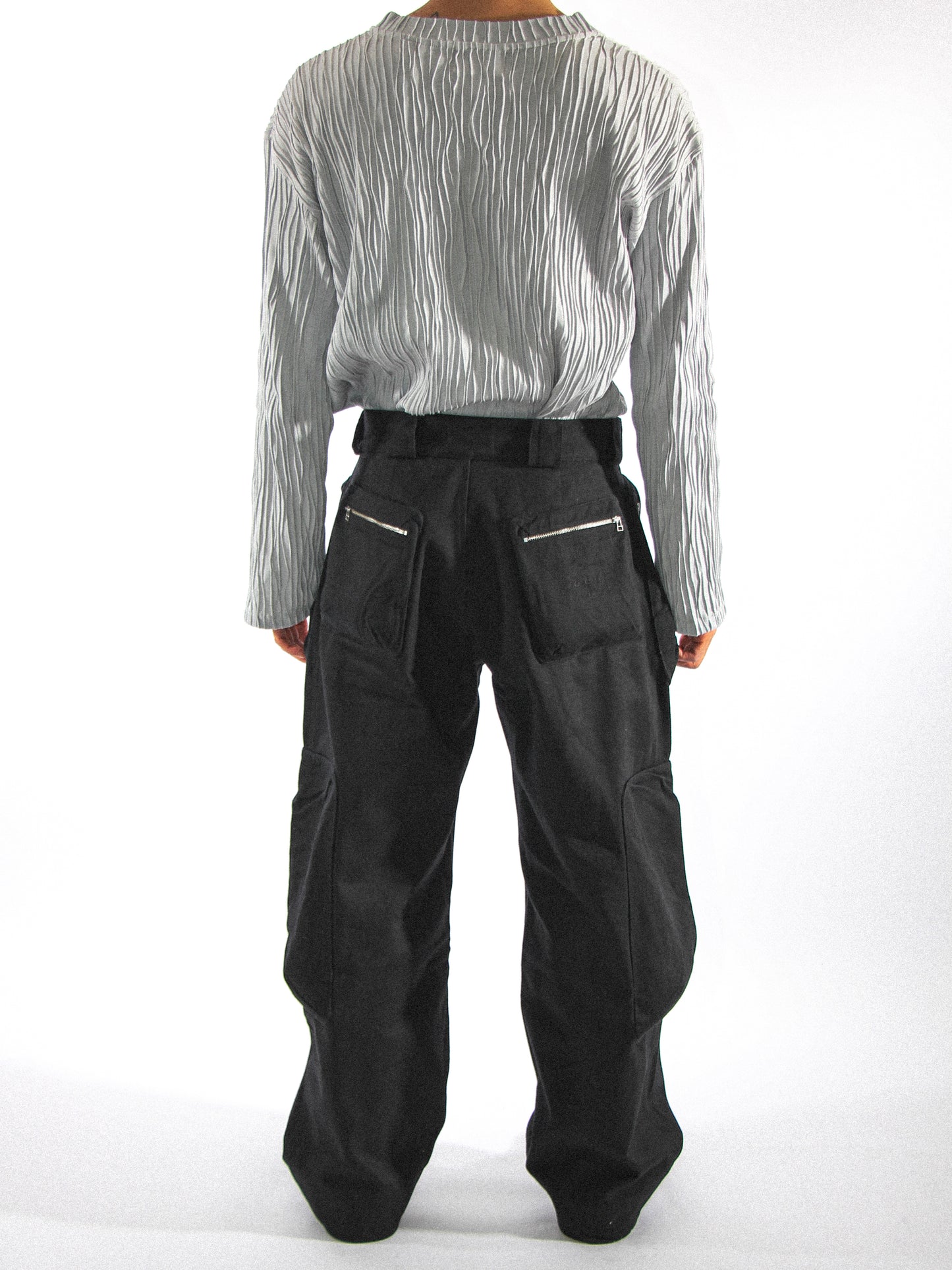 LUTEUS CARGO TROUSER IN METEORITE BLACK