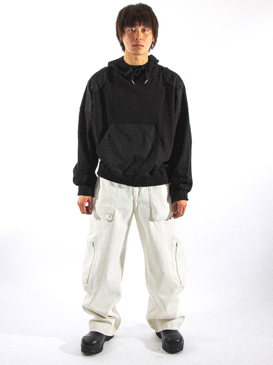 SHOULDER PATCH HOODIE IN METEORITE BLACK