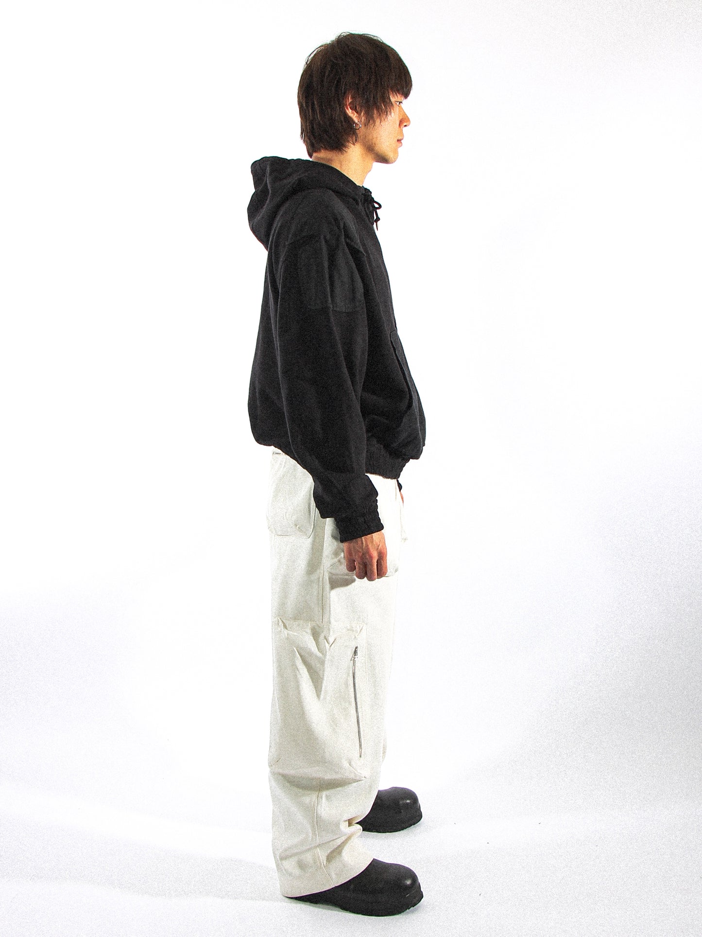 SHOULDER PATCH HOODIE IN METEORITE BLACK