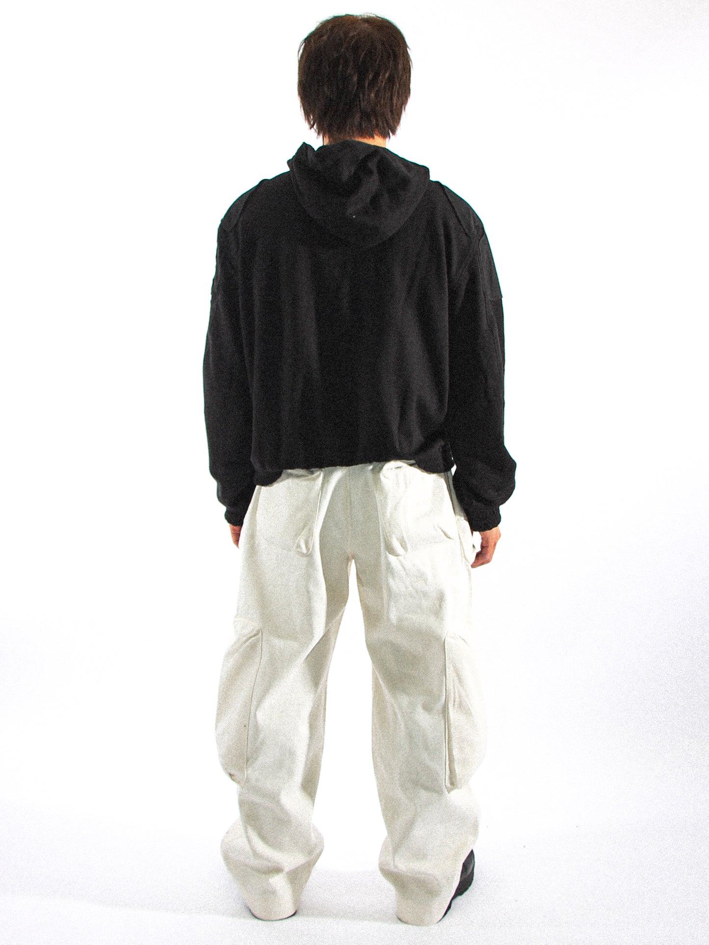 SHOULDER PATCH HOODIE IN METEORITE BLACK