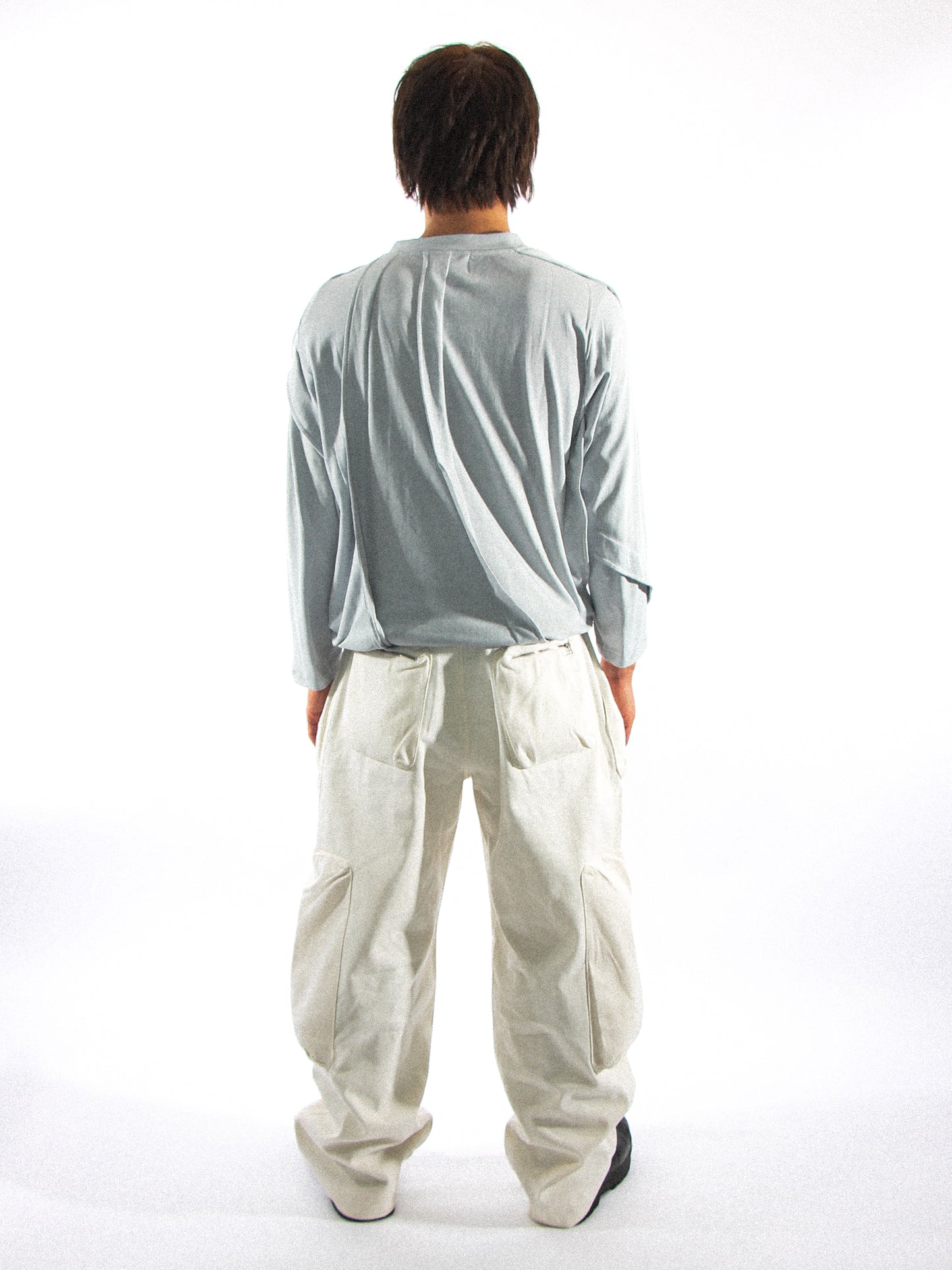 VENOSA PLEATED T-SHIRT IN ICE BLUE