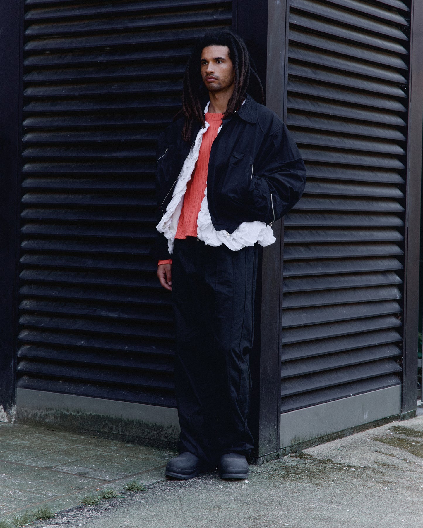 Ventile Bomber in Black